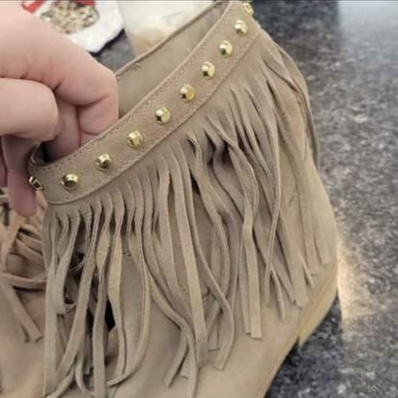 Michael Kors boots - Picture 2 of 2